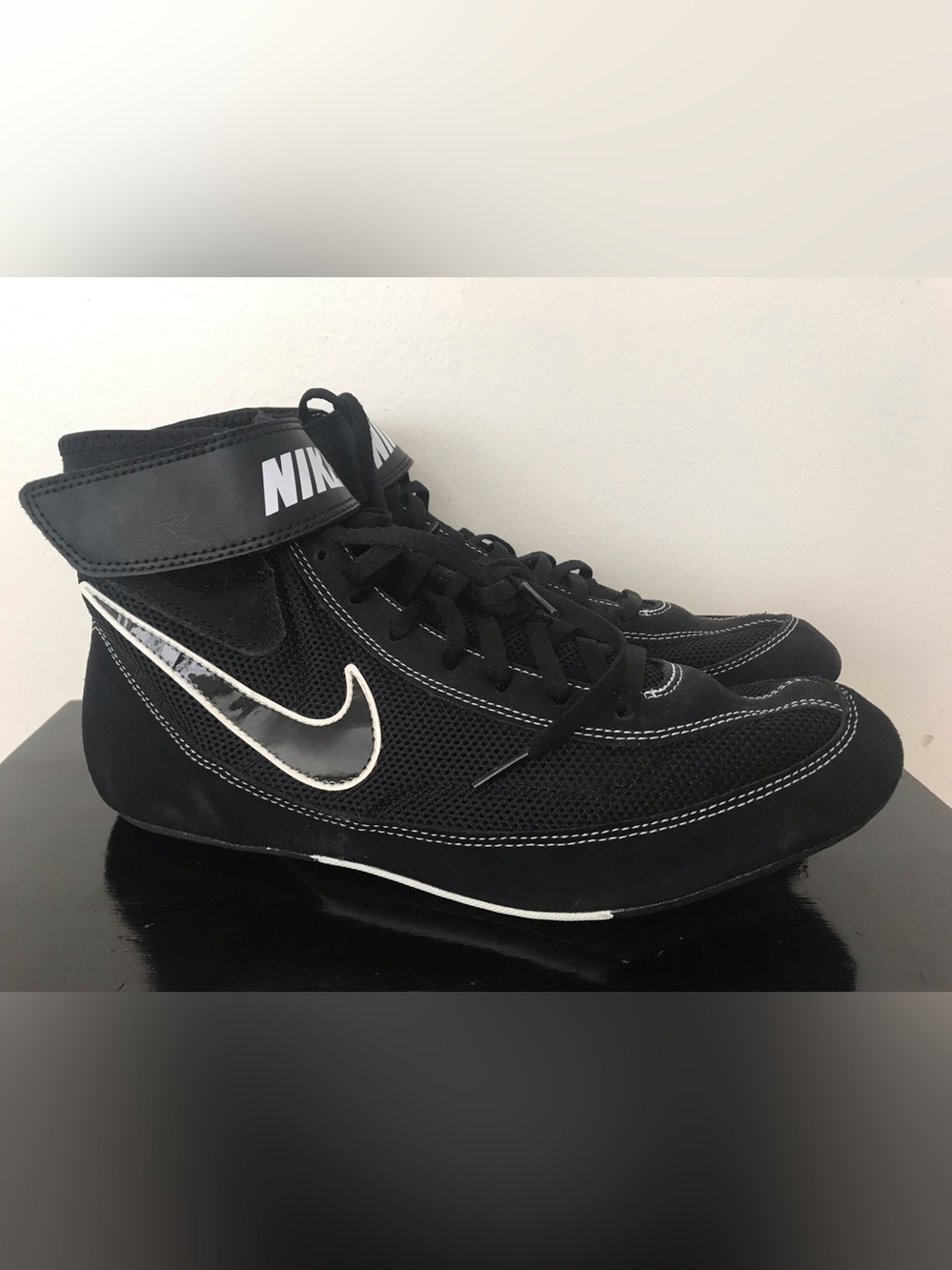 Size 10.5 Mens Nike Speedsweep 7 Wrestling Sneakers Black White 366683-001